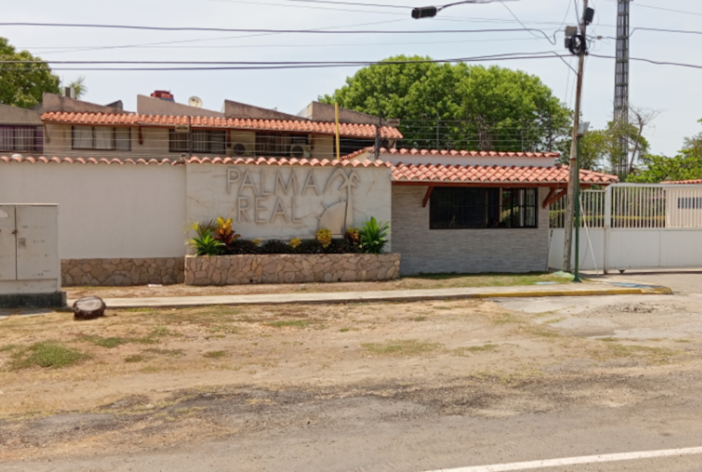 Town House, conjunto residencial Palma Real